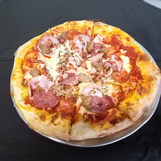 Le Carne Pizza